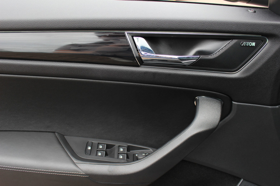Škoda Kodiaq 1.5 TSI 4x4 Scout Business / 360Camera / Leder / Keyless / CarPlay / 18'' / Canton Audio / Stoelverwarming / Dodehoek / DAB / Cruise Control Adaptief