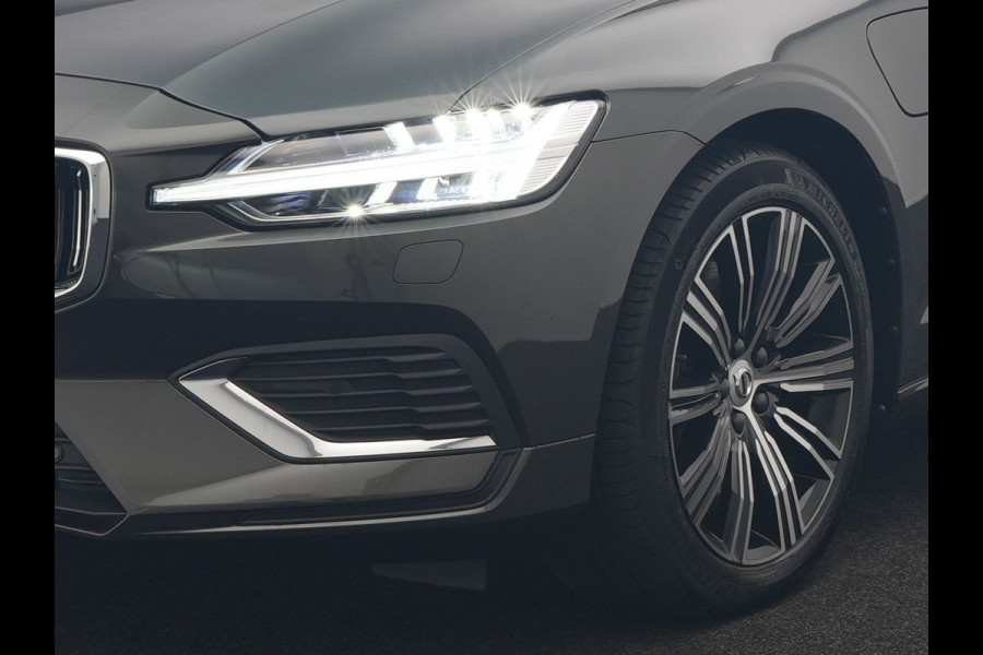 Volvo V60 T6 Recharge AWD Inscription PHEV 340pk Dealer O.H | Trekhaak Af Fabriek | Panodak | Adaptive Cruise | Harman / Kardon | 360 Camera | Lederen Sportstoelen Memory & Verwarmd | Stuurverwarming | Blis | Keyless | Apple Carplay | Virtual | Navigatie | DAB | 19"L.M | Plug In Hybrid