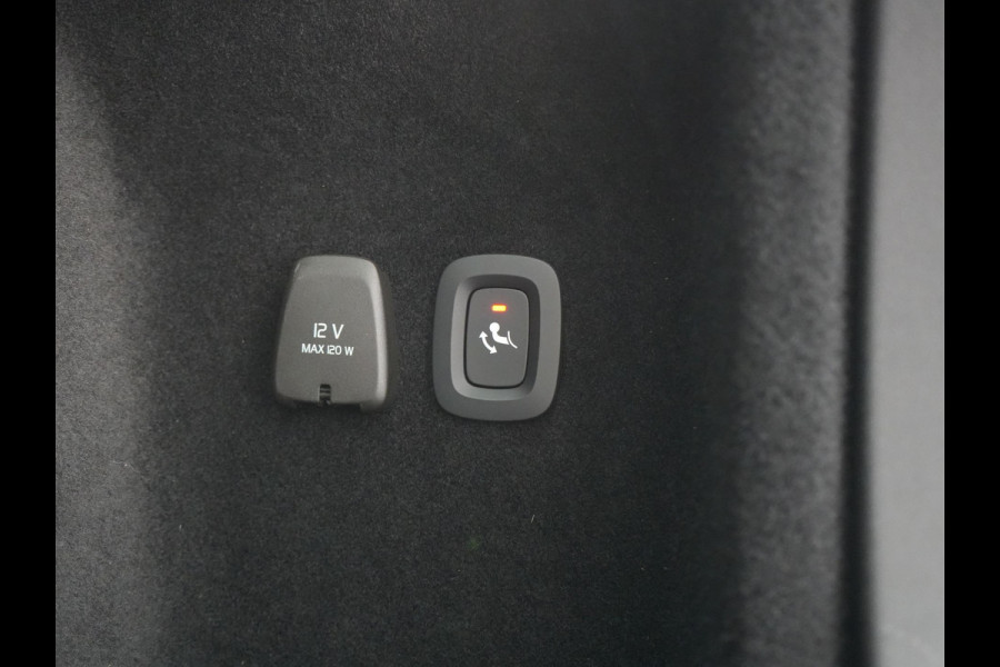 Volvo V60 T6 Recharge AWD Inscription PHEV 340pk Dealer O.H | Trekhaak Af Fabriek | Panodak | Adaptive Cruise | Harman / Kardon | 360 Camera | Lederen Sportstoelen Memory & Verwarmd | Stuurverwarming | Blis | Keyless | Apple Carplay | Virtual | Navigatie | DAB | 19"L.M | Plug In Hybrid