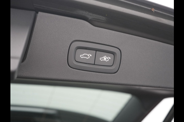 Volvo V60 T6 Recharge AWD Inscription PHEV 340pk Dealer O.H | Trekhaak Af Fabriek | Panodak | Adaptive Cruise | Harman / Kardon | 360 Camera | Lederen Sportstoelen Memory & Verwarmd | Stuurverwarming | Blis | Keyless | Apple Carplay | Virtual | Navigatie | DAB | 19"L.M | Plug In Hybrid