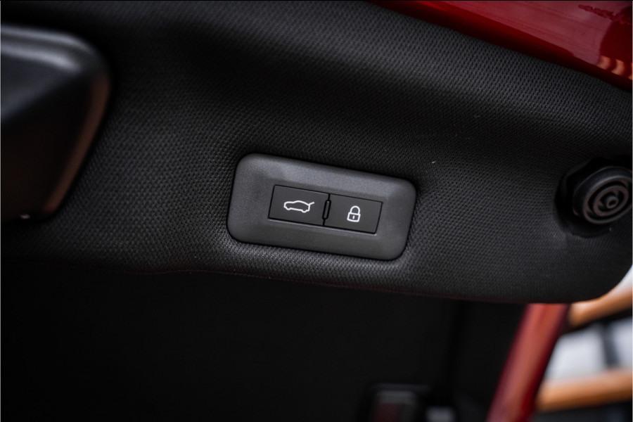 Ferrari 12Cilindri 6.5 V12 - Rosso Imola | Lift | Carbon Interior | Surround View | Electric Seats