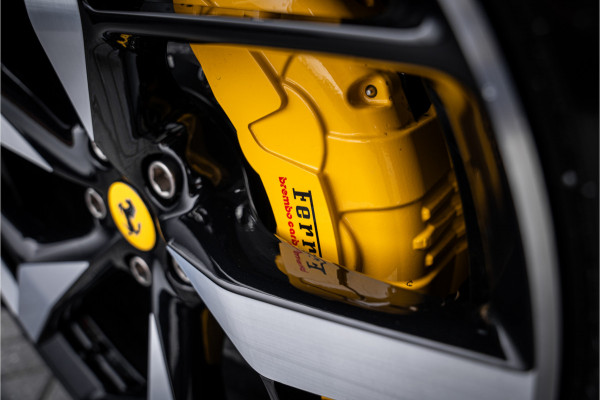 Ferrari 12Cilindri 6.5 V12 - Rosso Imola | Lift | Carbon Interior | Surround View | Electric Seats