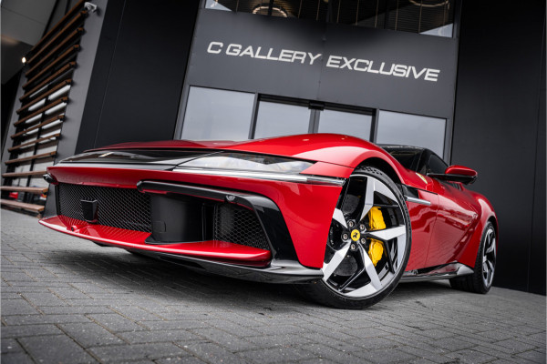Ferrari 12Cilindri 6.5 V12 - Rosso Imola | Lift | Carbon Interior | Surround View | Electric Seats