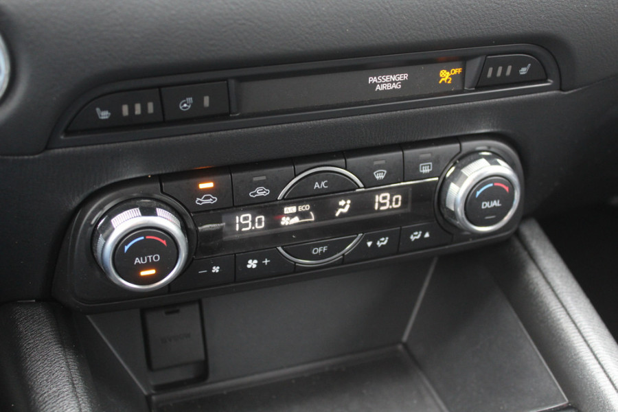 Mazda CX-5 2.0 SkyActiv-G 165 Luxury / Trekhaak / 360Camera / Head-up / Leder / Bose / Keyless / 19'' / Dodehoek / Navigatie / DAB / Stoelventilatie+Verwarming / Cruise Control