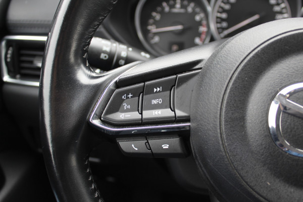 Mazda CX-5 2.0 SkyActiv-G 165 Luxury / Trekhaak / 360Camera / Head-up / Leder / Bose / Keyless / 19'' / Dodehoek / Navigatie / DAB / Stoelventilatie+Verwarming / Cruise Control