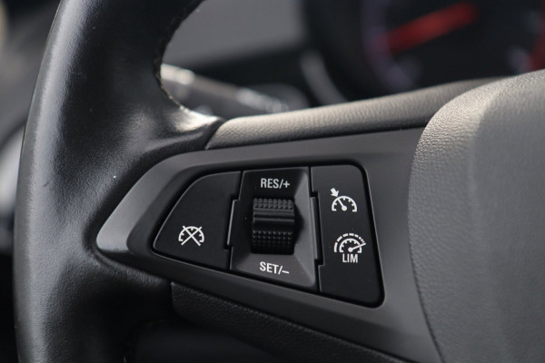 Opel Corsa 1.4 120 Jaar Edition / CAMERA / CARPLAY / STUUR+STOELVERW