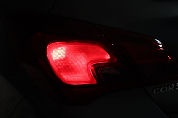 Opel Corsa 1.4 120 Jaar Edition / CAMERA / CARPLAY / STUUR+STOELVERW