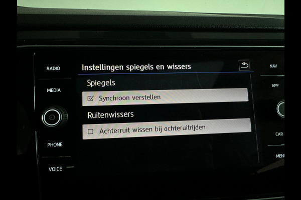 Volkswagen T-Roc 2.0 TSI 4Motion Sport Pano|ACC|Stoelverwarming|Lane