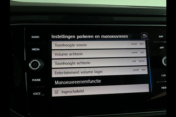 Volkswagen T-Roc 2.0 TSI 4Motion Sport Pano|ACC|Stoelverwarming|Lane