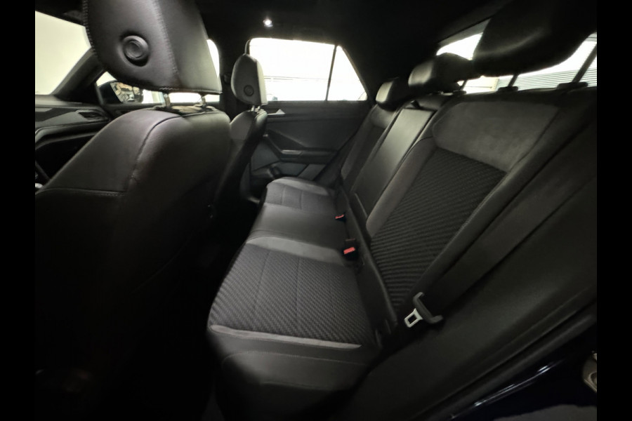 Volkswagen T-Roc 2.0 TSI 4Motion Sport Pano|ACC|Stoelverwarming|Lane