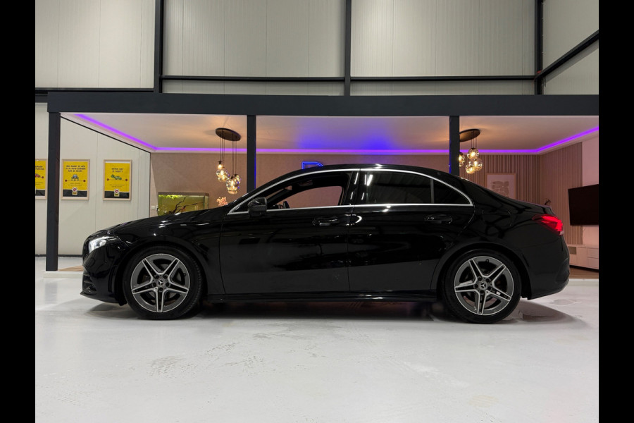 Mercedes-Benz A-Klasse 180 Business Solution AMG | MBUX | LED | Camera | Cruise | Lane Assist | Dodehoek
