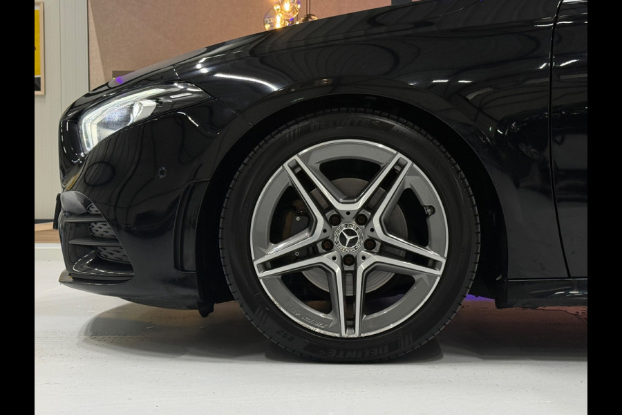 Mercedes-Benz A-Klasse 180 Business Solution AMG | MBUX | LED | Camera | Cruise | Lane Assist | Dodehoek