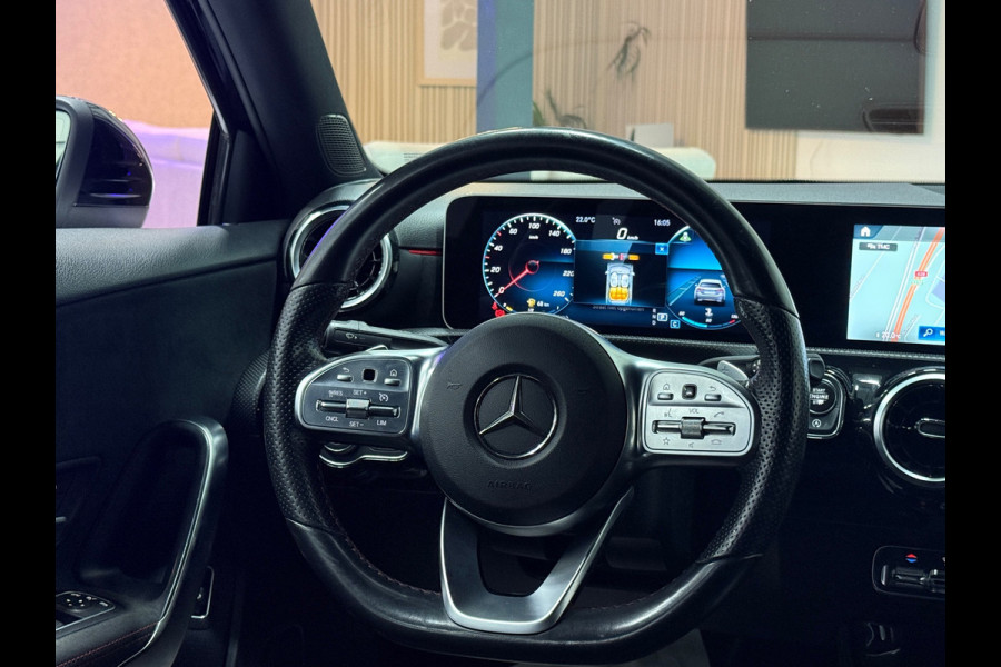 Mercedes-Benz A-Klasse 180 Business Solution AMG | MBUX | LED | Camera | Cruise | Lane Assist | Dodehoek