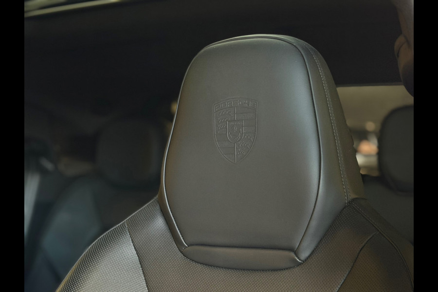 Porsche Cayenne Coupé 3.0 E-Hybrid PANO|BOSE|SOFTCLOSE|SPORTUITLAAT|KEYLESS|360 CAMERA|TREKHAAK|BOSE|22 INCH|90%SOH|BOMVOL!