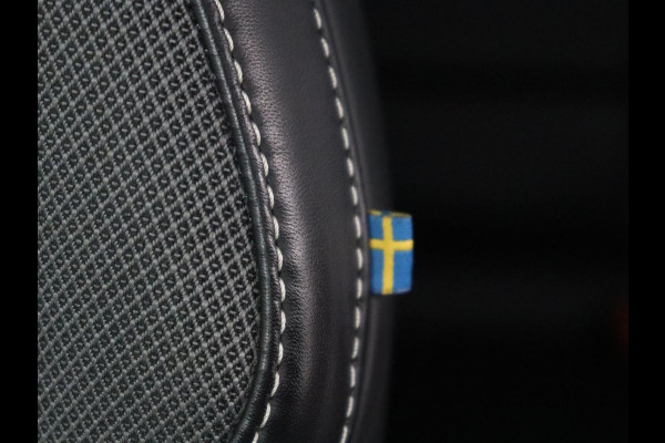 Volvo V60 2.0 T5 R-Design | Trekhaak | Navigatie | Apple carplay | LED | Stuurwielverwarming |