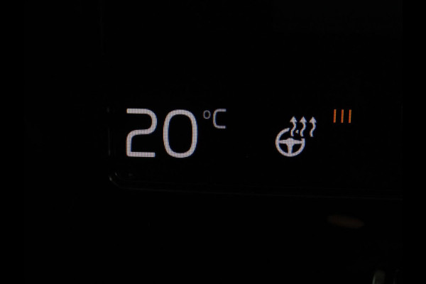 Volvo V60 2.0 T5 R-Design | Trekhaak | Navigatie | Apple carplay | LED | Stuurwielverwarming |
