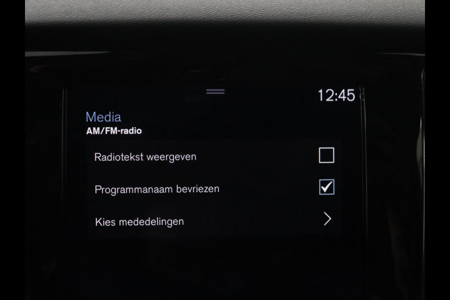 Volvo V60 2.0 T5 R-Design | Trekhaak | Navigatie | Apple carplay | LED | Stuurwielverwarming |