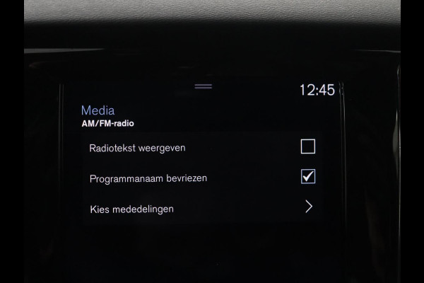 Volvo V60 2.0 T5 R-Design | Trekhaak | Navigatie | Apple carplay | LED | Stuurwielverwarming |