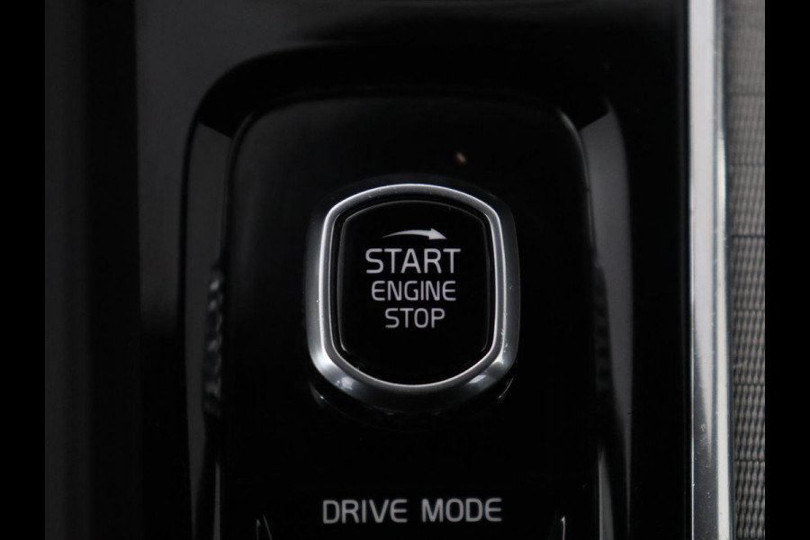 Volvo V60 2.0 T5 R-Design | Trekhaak | Navigatie | Apple carplay | LED | Stuurwielverwarming |
