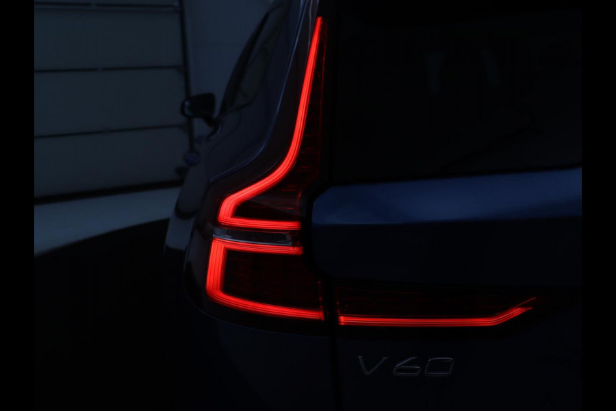 Volvo V60 2.0 T5 R-Design | Trekhaak | Navigatie | Apple carplay | LED | Stuurwielverwarming |