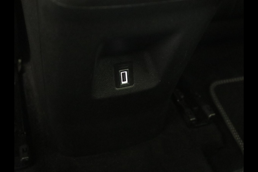 Citroën C5 Aircross 1.6 Plug-in Hybrid 225 Feel | SOH 92,2% | Camera | Stoelverwarming | LED | Dodehoek ASS. | Navigatie |