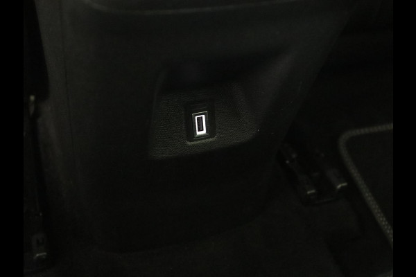Citroën C5 Aircross 1.6 Plug-in Hybrid 225 Feel | SOH 92,2% | Camera | Stoelverwarming | LED | Dodehoek ASS. | Navigatie |