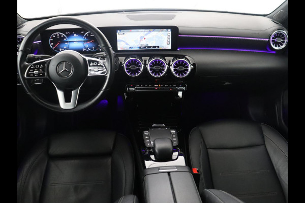 Mercedes-Benz A-Klasse 200 Luxury Line | Pano.Dak | Sfeerverlichting | Navigatie | Camera |