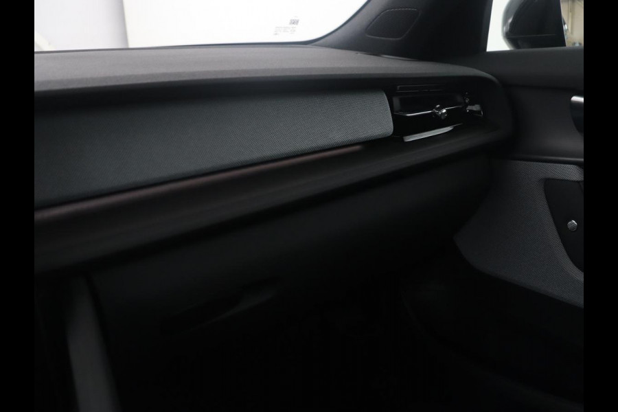 Polestar 2 Long Range Single Motor 78 kWh | SOH 92,1 | Harman Kardon Sound | Stoelverwarming | LED | Camera | Apple Carplay |