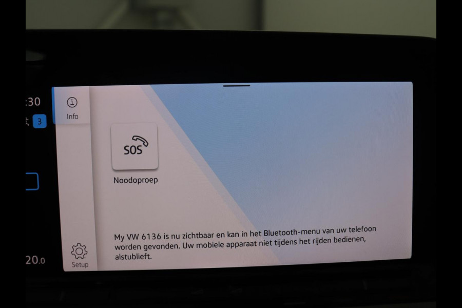 Volkswagen Golf 1.0 eTSI Life | Automaat | Navigatie | Trekhaak | Adapt. Cruise | LED |