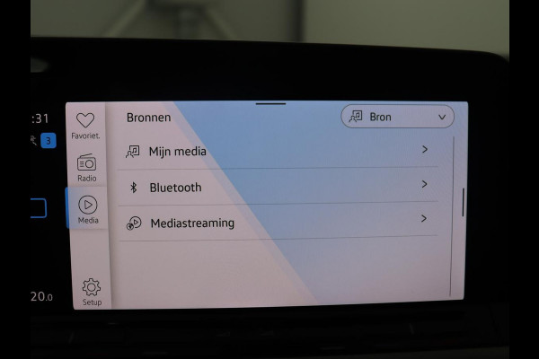 Volkswagen Golf 1.0 eTSI Life | Automaat | Navigatie | Trekhaak | Adapt. Cruise | LED |