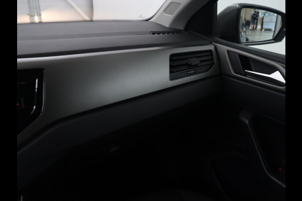 Volkswagen Polo 1.0 TSI R-Line Edition | Automaat | Camera | LED | Navigatie |