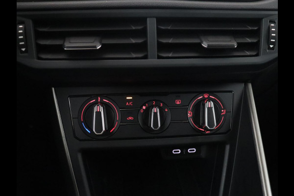 Volkswagen Polo 1.0 TSI R-Line Edition | Automaat | Camera | LED | Navigatie |