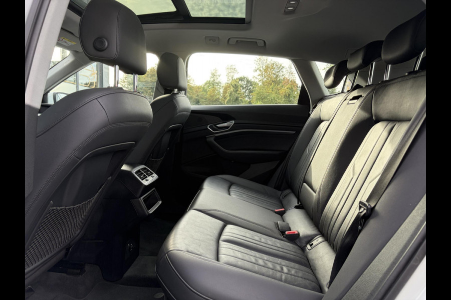 Audi e-tron e-tron 50 quattro Launch edition plus 71 kWh ✓SOH 87.83%✓Pano✓Stolverw✓Keyless✓Leder✓Virtual Cockpit✓Carplay✓Navi✓Clima✓Cruise✓Pdc V+A✓Rijstrooksensor✓19" Lm velgen✓Bj 12-2019✓N.A.P✓Apk tot 10-2027