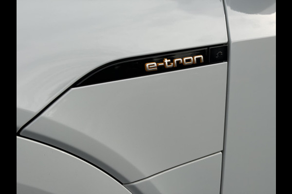 Audi e-tron e-tron 50 quattro Launch edition plus 71 kWh ✓SOH 87.83%✓Pano✓Stolverw✓Keyless✓Leder✓Virtual Cockpit✓Carplay✓Navi✓Clima✓Cruise✓Pdc V+A✓Rijstrooksensor✓19" Lm velgen✓Bj 12-2019✓N.A.P✓Apk tot 10-2027