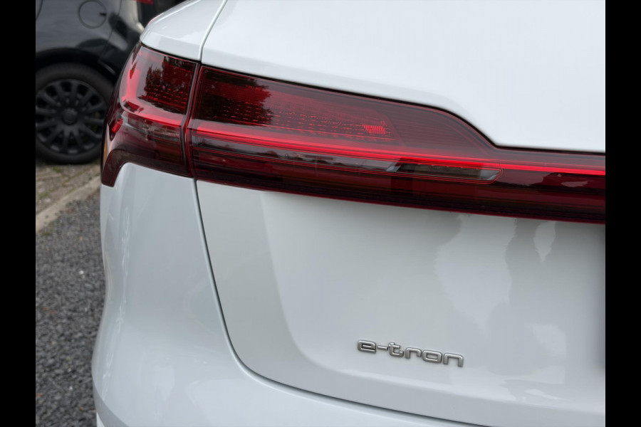 Audi e-tron e-tron 50 quattro Launch edition plus 71 kWh ✓SOH 87.83%✓Pano✓Stolverw✓Keyless✓Leder✓Virtual Cockpit✓Carplay✓Navi✓Clima✓Cruise✓Pdc V+A✓Rijstrooksensor✓19" Lm velgen✓Bj 12-2019✓N.A.P✓Apk tot 10-2027