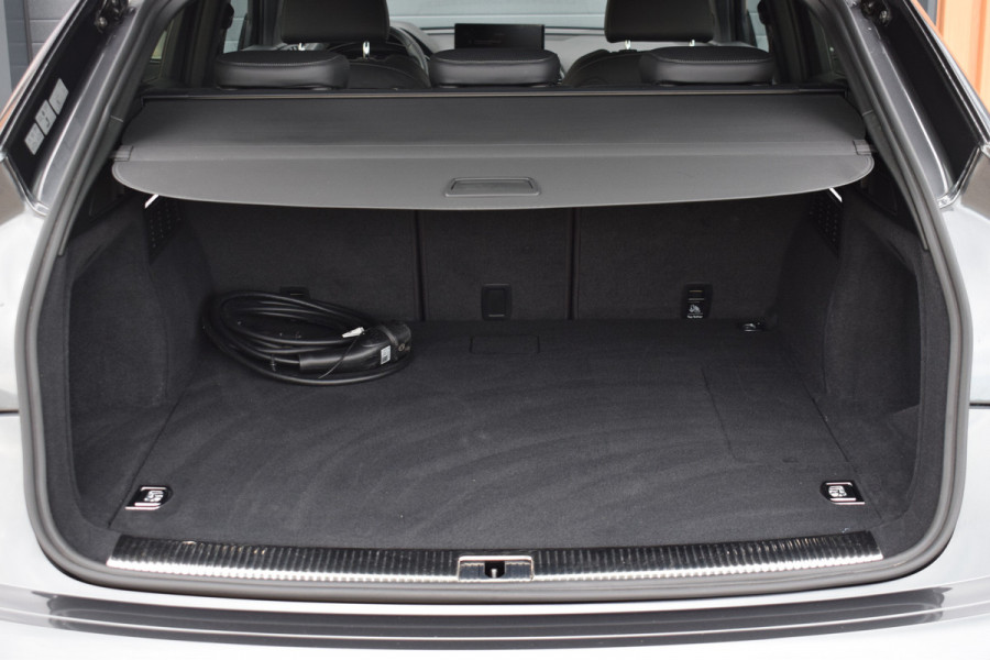Audi Q5 Sportback 50 TFSI e S-line | RS stoelen | Luchtvering | Trekhaak | SoH 84,8%