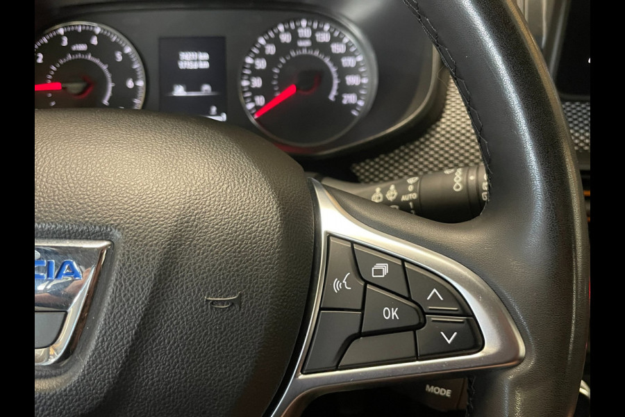Dacia SANDERO Stepway 1.0 TCe 91 PK||NAVIGATIE|CAMERA|CARPLAY|CLIMATE+CRUISE CTRL|STOELVERWARMING|BLUETOOTH|PDC V+A|ELEK. PAKKET|