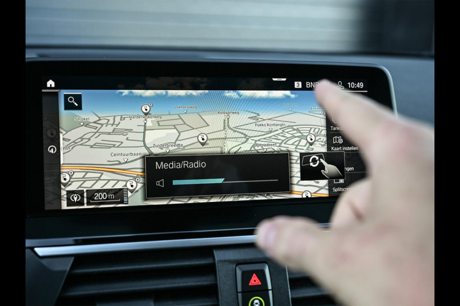 BMW X3 xDrive30e High Executive | Camera | Active Cruise | Memory Seat | Stoel + Stuurverwarming | Ambiance Interieur | BMW Gesture Control | Trekhaak | Apple Carplay |