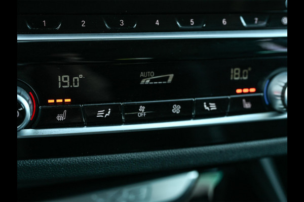 BMW X3 xDrive30e High Executive | Camera | Active Cruise | Memory Seat | Stoel + Stuurverwarming | Ambiance Interieur | BMW Gesture Control | Trekhaak | Apple Carplay |