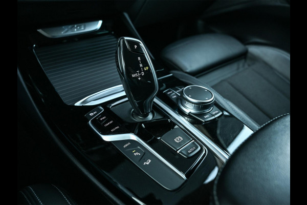BMW X3 xDrive30e High Executive | Camera | Active Cruise | Memory Seat | Stoel + Stuurverwarming | Ambiance Interieur | BMW Gesture Control | Trekhaak | Apple Carplay |