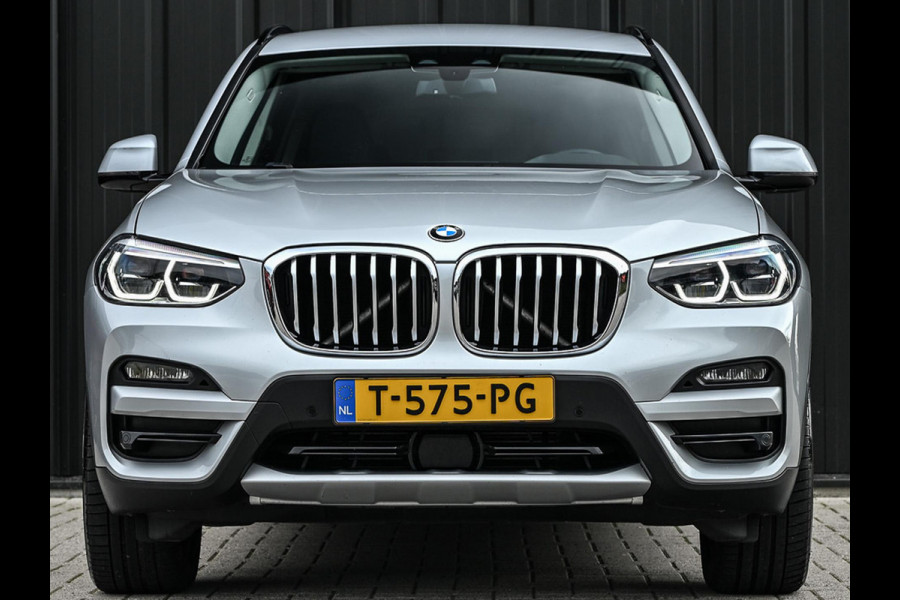 BMW X3 xDrive30e High Executive | Camera | Active Cruise | Memory Seat | Stoel + Stuurverwarming | Ambiance Interieur | BMW Gesture Control | Trekhaak | Apple Carplay |