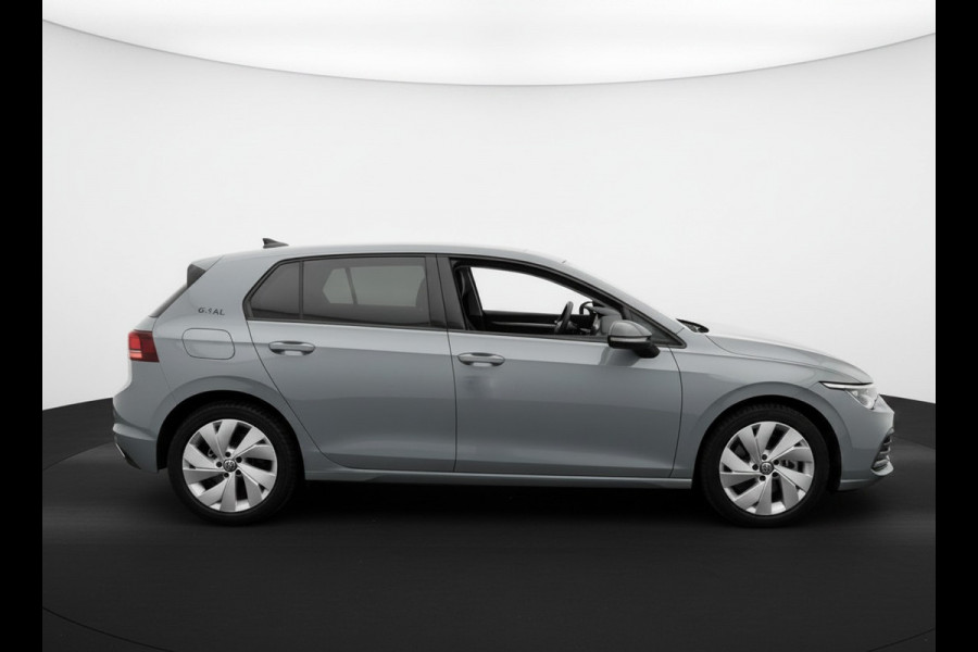 Volkswagen Golf 1.5 eHybrid 204PK DSG HYBRIDE LIFE CAMERA/NAVI/HEAD-UP/CARPLAY