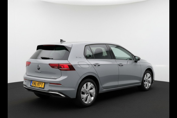 Volkswagen Golf 1.5 eHybrid 204PK DSG HYBRIDE LIFE CAMERA/NAVI/HEAD-UP/CARPLAY