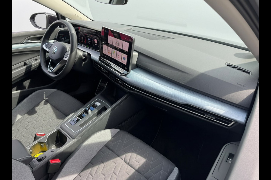 Volkswagen Golf 1.5 eHybrid 204PK DSG HYBRIDE LIFE CAMERA/NAVI/HEAD-UP/CARPLAY