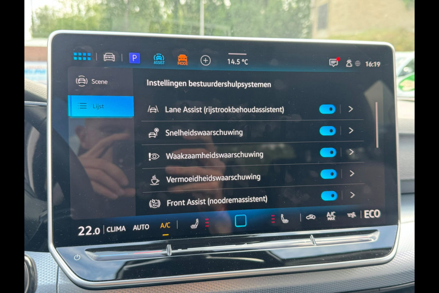 Volkswagen Golf 1.5 eHybrid 204PK DSG HYBRIDE LIFE CAMERA/NAVI/HEAD-UP/CARPLAY