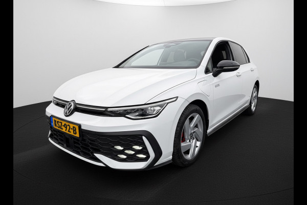 Volkswagen Golf GTE 1.5 272PK DSG HYBRID GTE-SPORT 360°CAMERA/NAVI/HEAD-UP!/CARPLAY