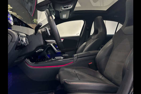 Mercedes-Benz A-Klasse A200 AMG Memory|Multibeam|Panorama|Sfeerlicht|Camera|Carplay|Keyless