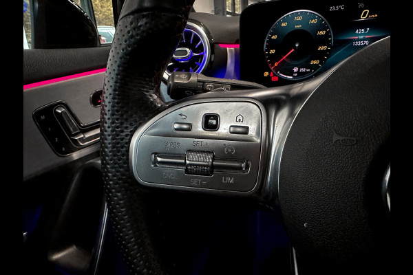 Mercedes-Benz A-Klasse A200 AMG Memory|Multibeam|Panorama|Sfeerlicht|Camera|Carplay|Keyless