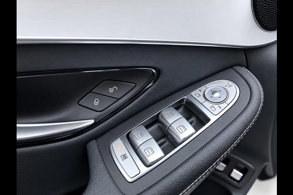 Mercedes-Benz GLC 300e 4MATIC Business Solution AMG Navigatie Apple CarPlay Android Auto 360° camera Parkeerhulp Cruise Control Full Led Stoelverwarming Elektrische achterklep Climate Control Lichtmetalen velgen