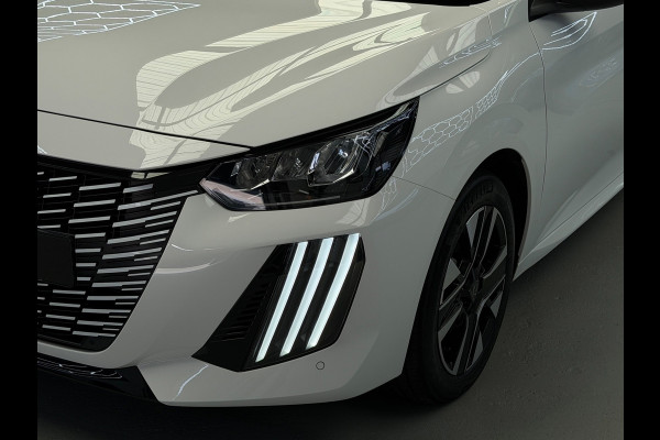 Peugeot 208 1.2 Hybrid 100 e-DCS6 Allure CarPlay Camera